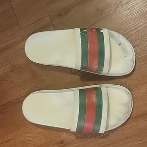 Old gucci flip flops authentic